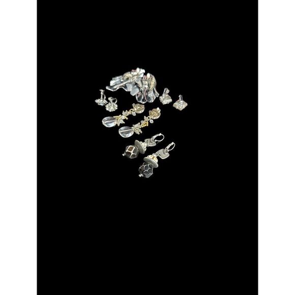 5 beautiful sets of Vintage clip on earrings - Picture 3 of 9